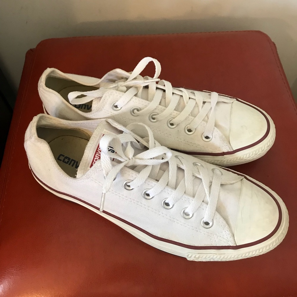 Low top chuck taylor all star converse